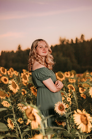 Natalie D - Class of 2023 - Cheney High School - IMG_6571 - September 05, 2022 - ©Radiant Photography by Selina - Selina Gilchrist