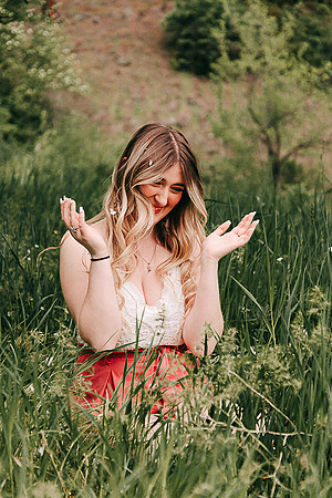 Maddy B Spring - Class of 2022 - IMG_3730 - May 26, 2022 - ©Radiant Photography by Selina - Selina Gilchrist
