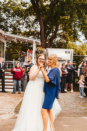 Brittany & Daren Wedding - reception -IMG_5274 - June 04, 2022 - ©Radiant Photography by Selina - Selina Gilchrist