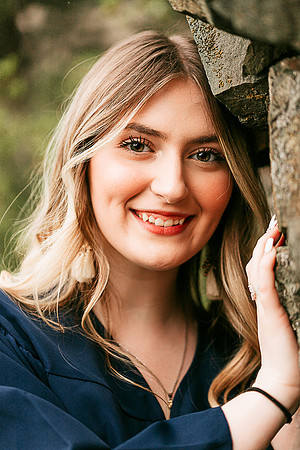 Maddy B Spring - Class of 2022 - IMG_3806 - May 26, 2022 - ©Radiant Photography by Selina - Selina Gilchrist
