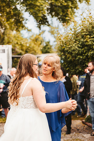 Brittany & Daren Wedding - reception -IMG_5289 - June 04, 2022 - ©Radiant Photography by Selina - Selina Gilchrist