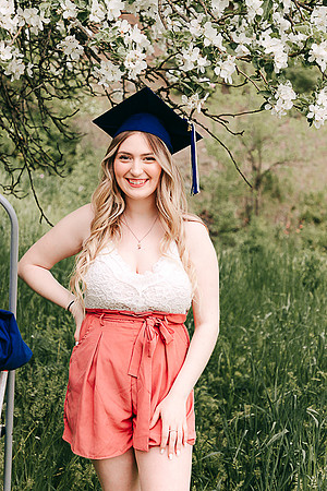 Maddy B Spring - Class of 2022 - IMG_3629 - May 26, 2022 - ©Radiant Photography by Selina - Selina Gilchrist