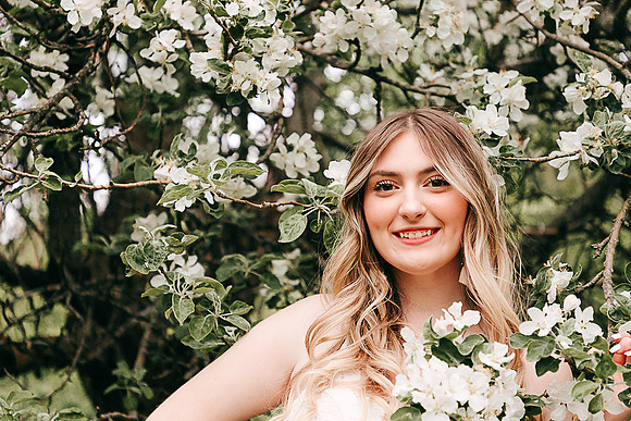 Maddy B Spring - Class of 2022 - IMG_3600 - May 26, 2022 - ©Radiant Photography by Selina - Selina Gilchrist