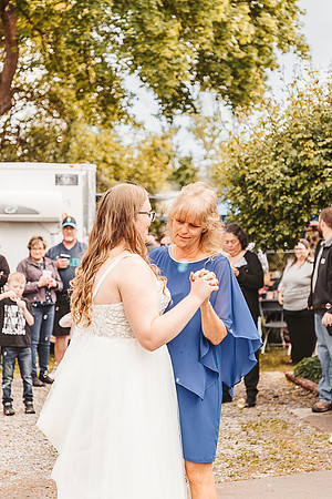 Brittany & Daren Wedding - reception -IMG_5314 - June 04, 2022 - ©Radiant Photography by Selina - Selina Gilchrist