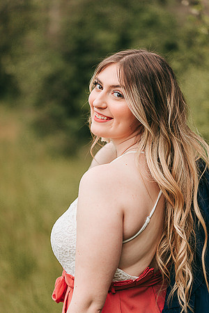 Maddy B Spring - Class of 2022 - IMG_3854 - May 26, 2022 - ©Radiant Photography by Selina - Selina Gilchrist