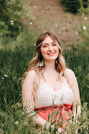 Maddy B Spring - Class of 2022 - IMG_3712 - May 26, 2022 - ©Radiant Photography by Selina - Selina Gilchrist
