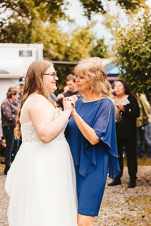 Brittany & Daren Wedding - reception -IMG_5294 - June 04, 2022 - ©Radiant Photography by Selina - Selina Gilchrist
