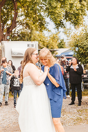 Brittany & Daren Wedding - reception -IMG_5315 - June 04, 2022 - ©Radiant Photography by Selina - Selina Gilchrist