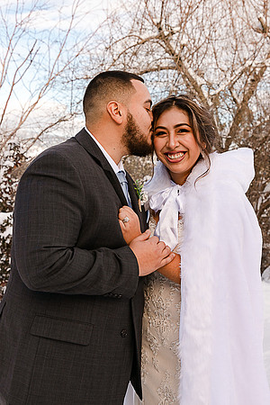 Evette & Martin Wedding - IMG_9946 - December 31, 2021 - ©Radiant Photography by Selina - Selina Gilchrist 509-270-9015-www.RadiantPhotographyBySelina.com