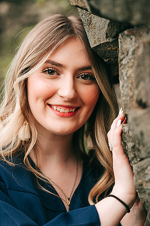 Maddy B Spring - Class of 2022 - IMG_3805 - May 26, 2022 - ©Radiant Photography by Selina - Selina Gilchrist