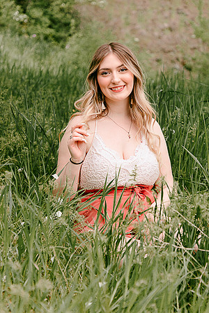 Maddy B Spring - Class of 2022 - IMG_3685 - May 26, 2022 - ©Radiant Photography by Selina - Selina Gilchrist