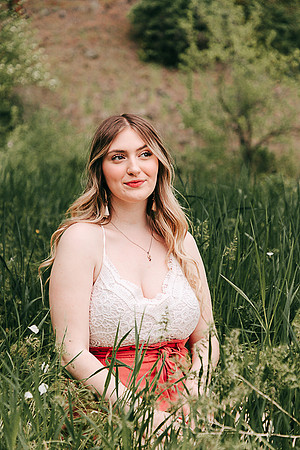 Maddy B Spring - Class of 2022 - IMG_3695 - May 26, 2022 - ©Radiant Photography by Selina - Selina Gilchrist
