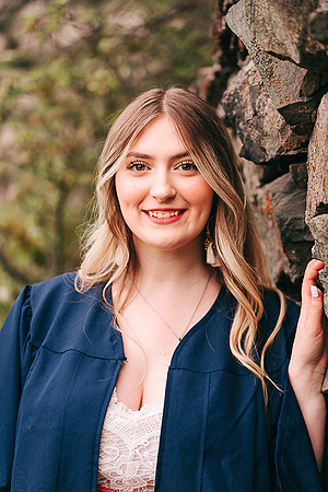 Maddy B Spring - Class of 2022 - IMG_3804 - May 26, 2022 - ©Radiant Photography by Selina - Selina Gilchrist