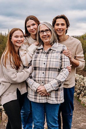 Barb S Family - 12-08-2024 - AW2A7521 - ©Selina Gilchrist